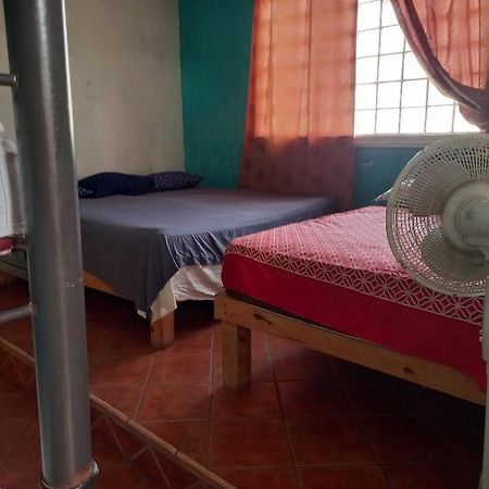 Hostal Bravo Vallarta 巴亞爾塔港 外观 照片